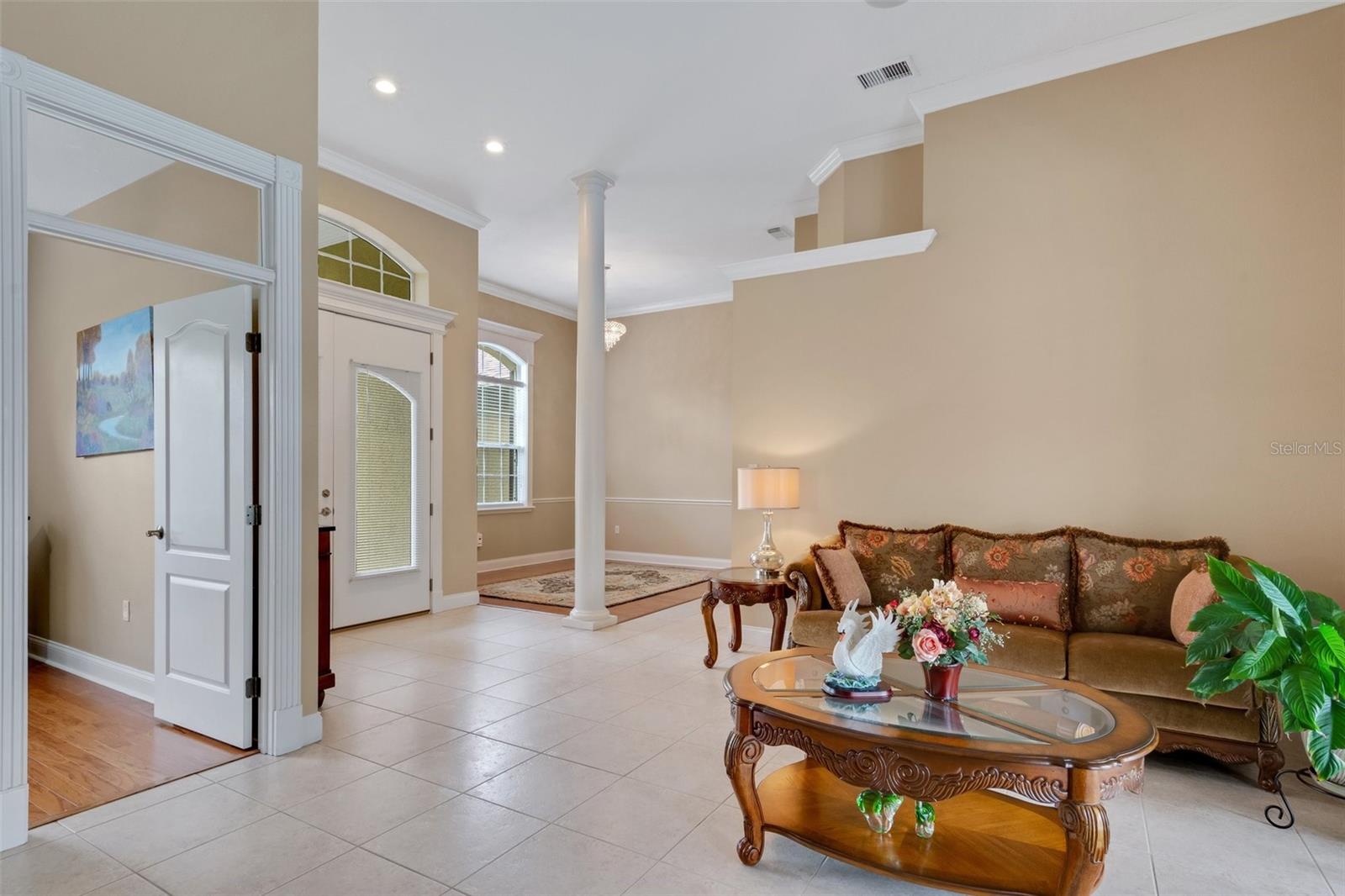 126 SHANNON OAKS DR
