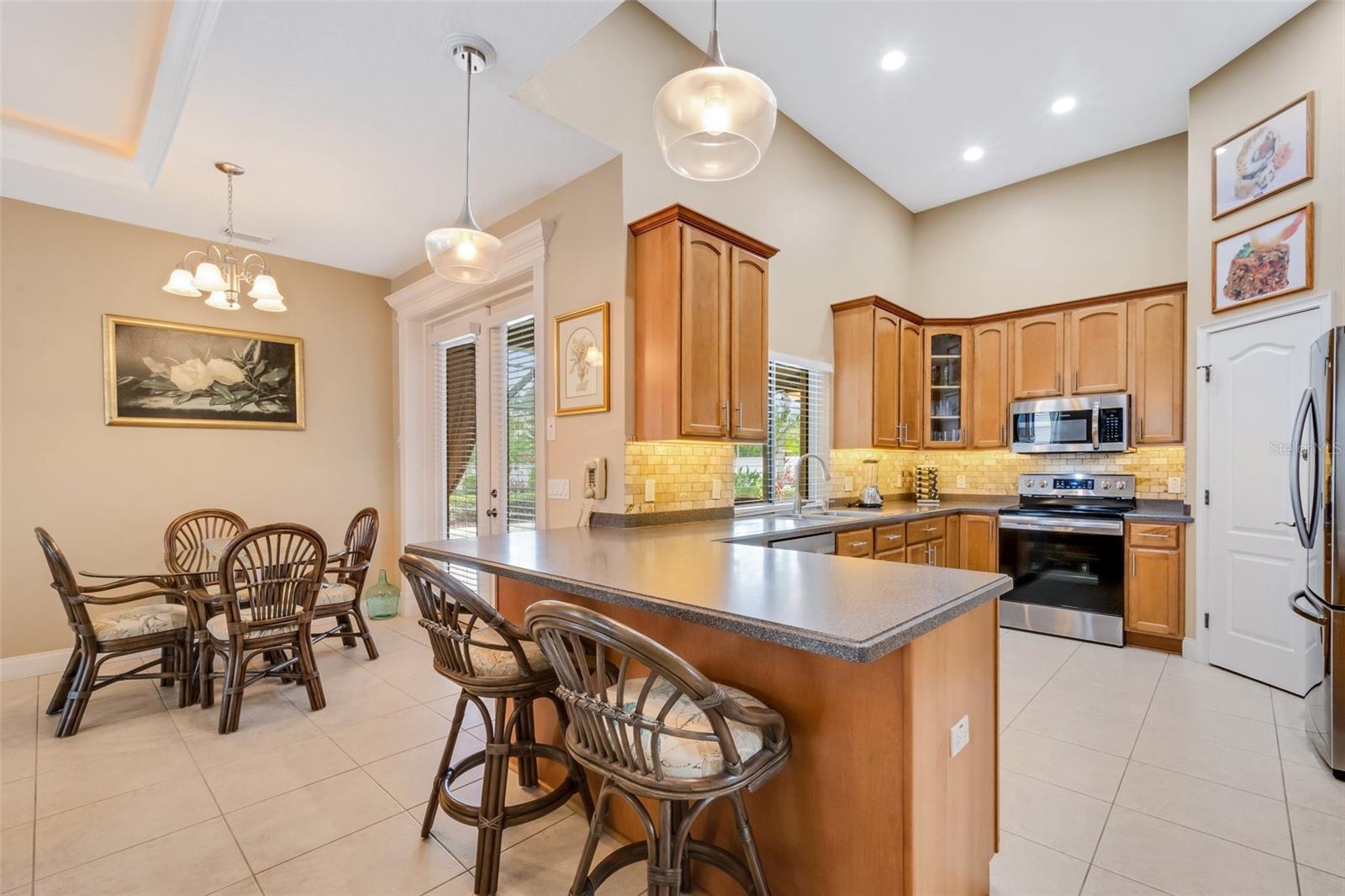 126 SHANNON OAKS DR