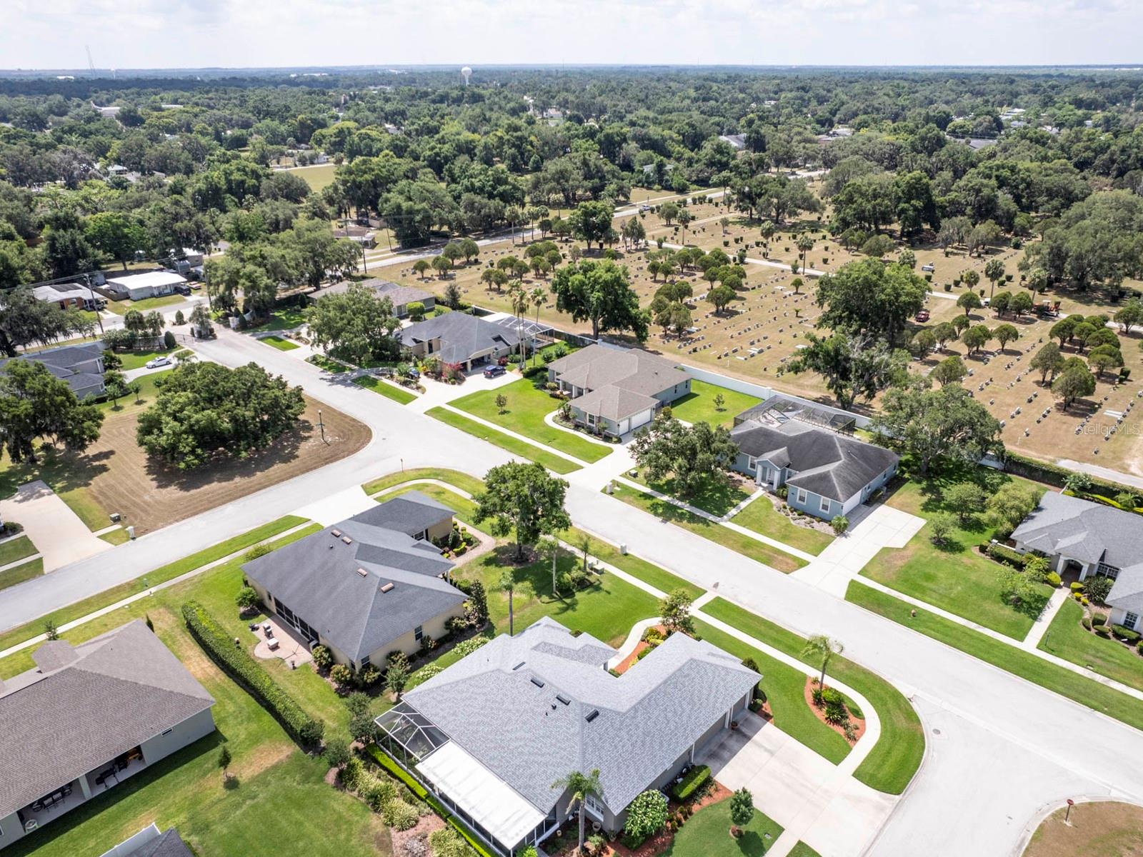 745 SQUARE LAKE DR E