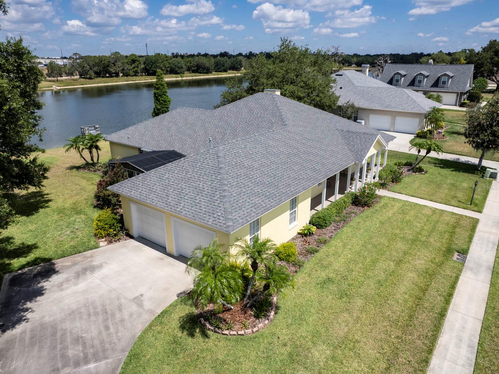 745 SQUARE LAKE DR E
