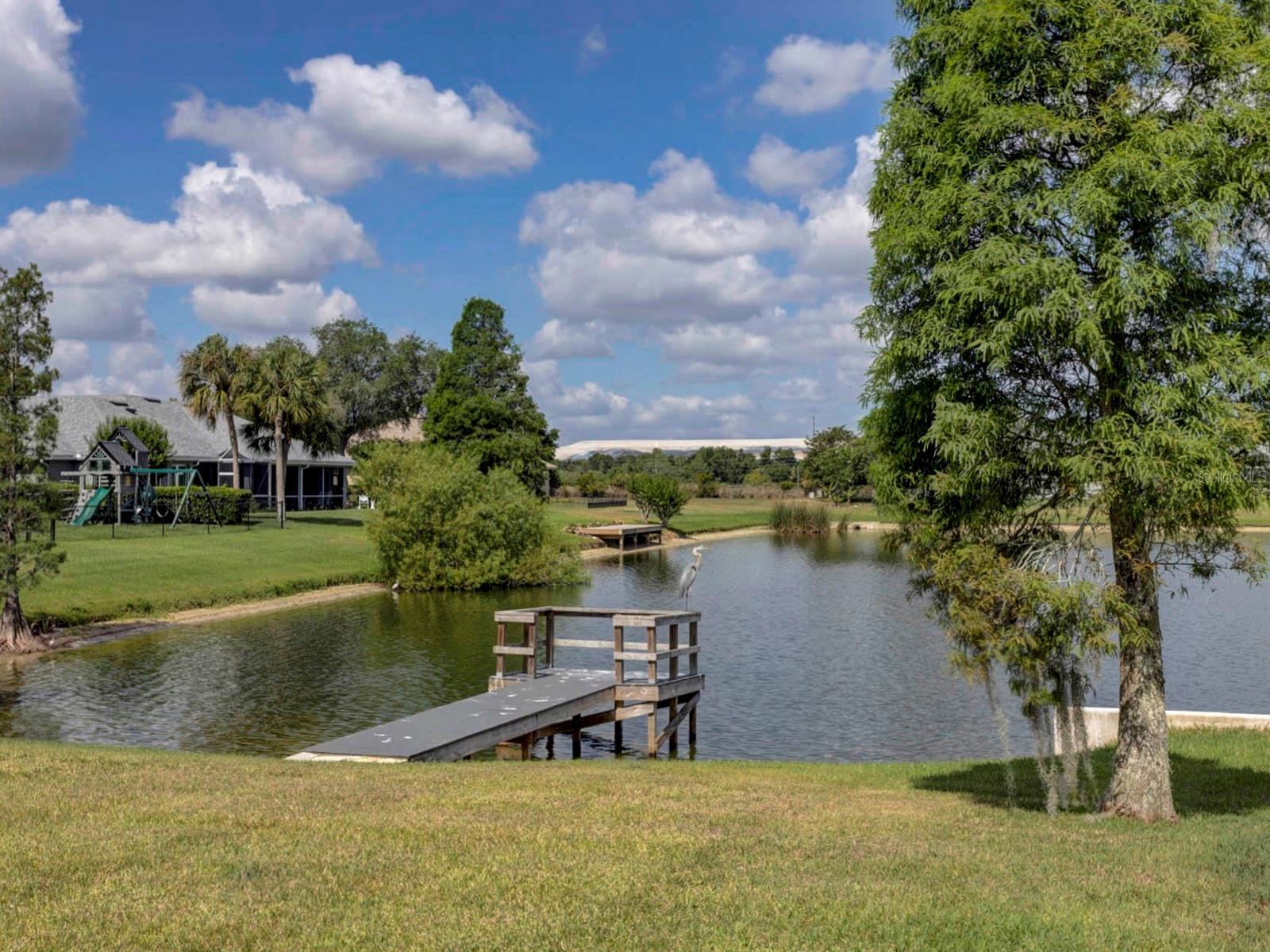 745 SQUARE LAKE DR E