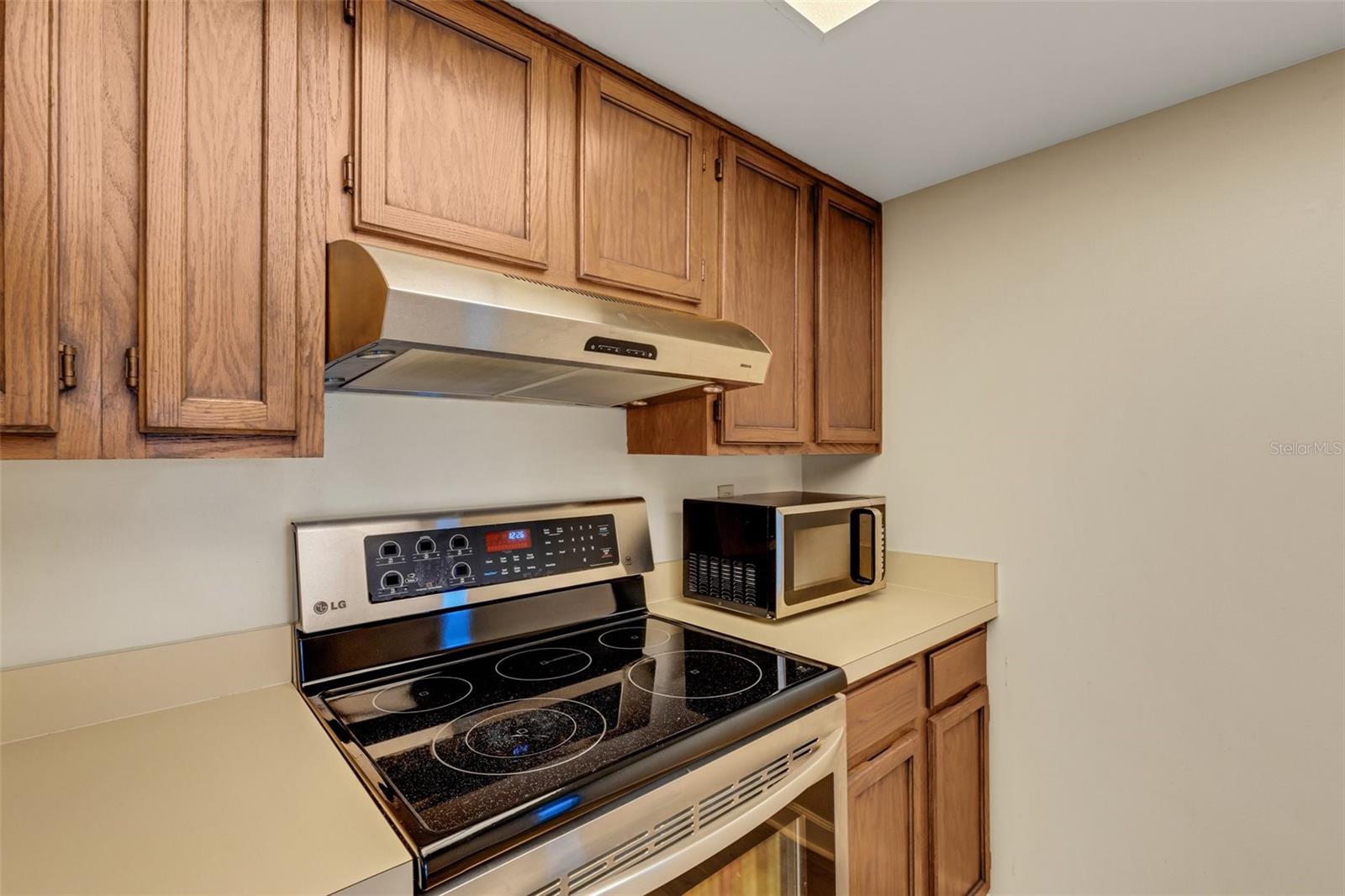 235 6TH ST NW #202