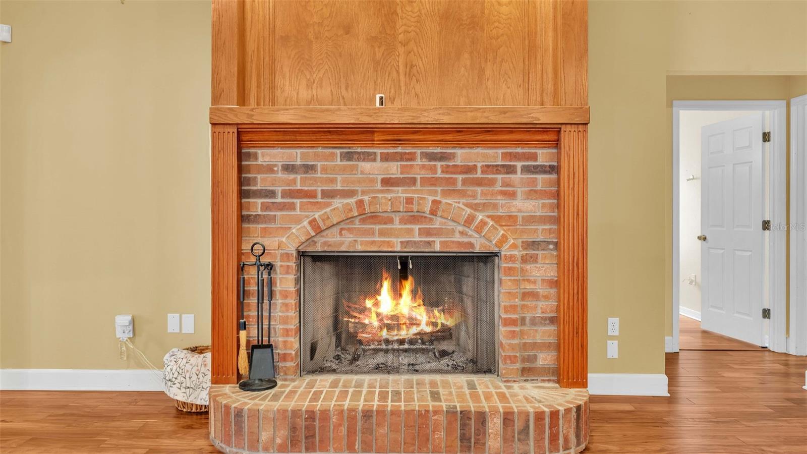 5966 LAKE VICTORIA DR