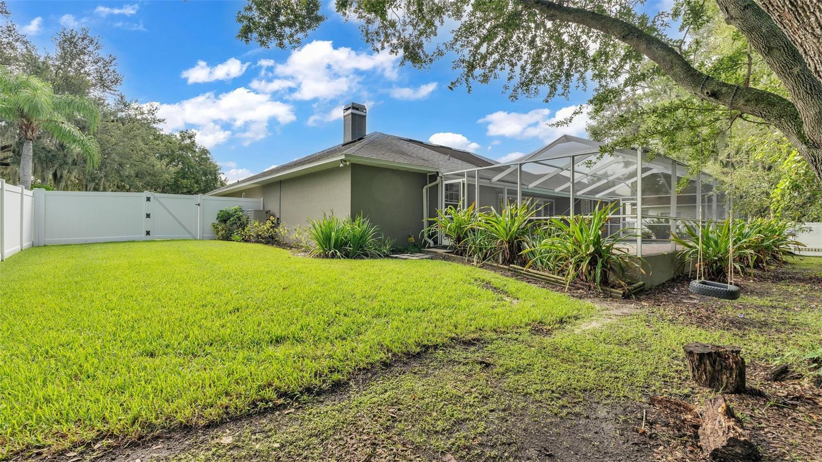 5966 LAKE VICTORIA DR