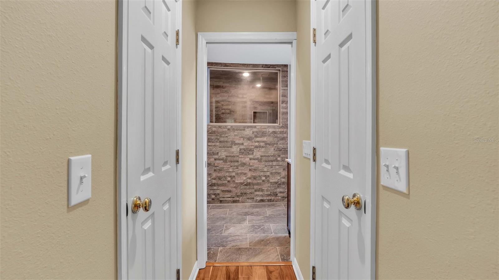 5966 LAKE VICTORIA DR