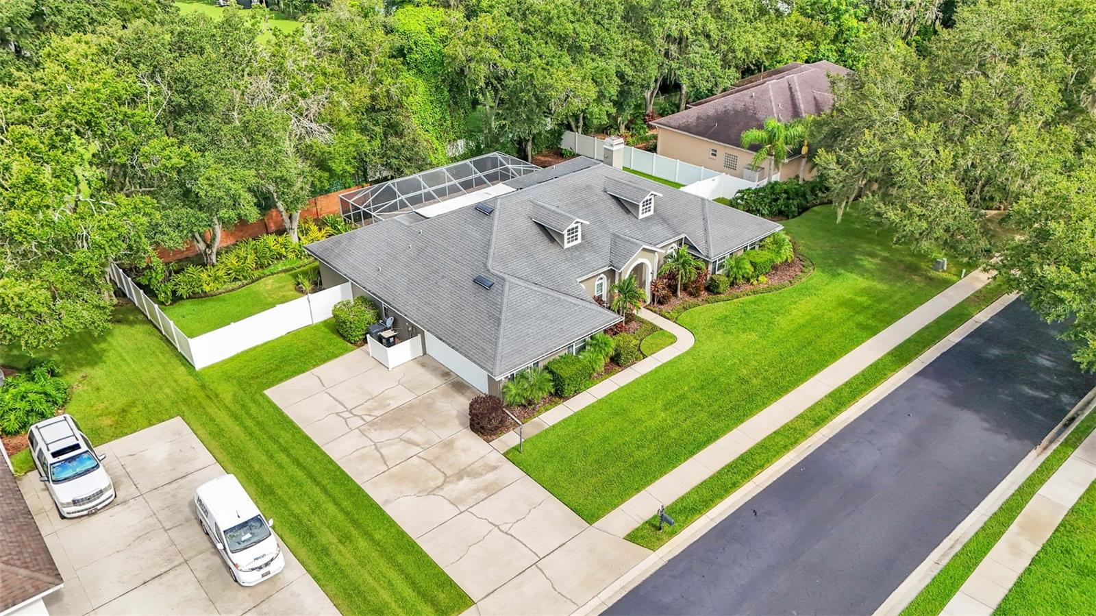 5966 LAKE VICTORIA DR