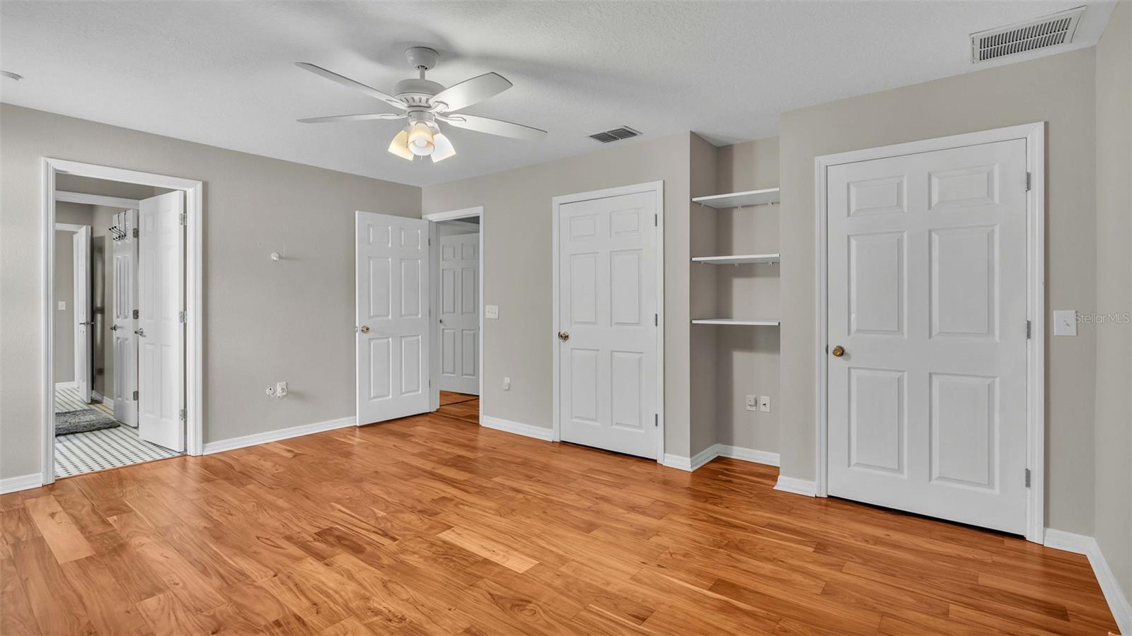 5966 LAKE VICTORIA DR