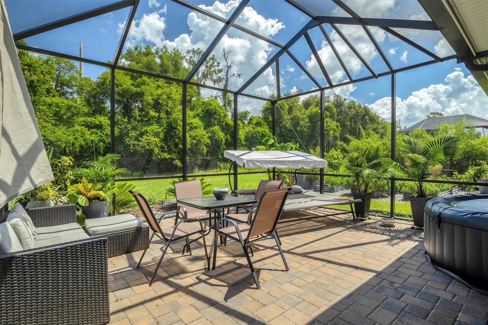 1528 CORDGRASS WAY