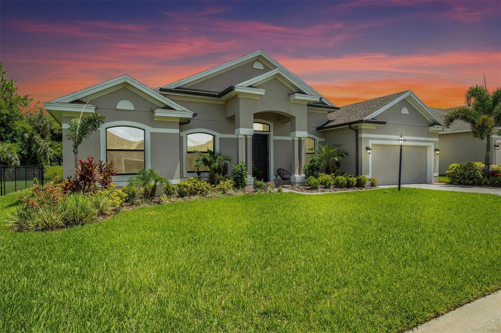 1528 CORDGRASS WAY