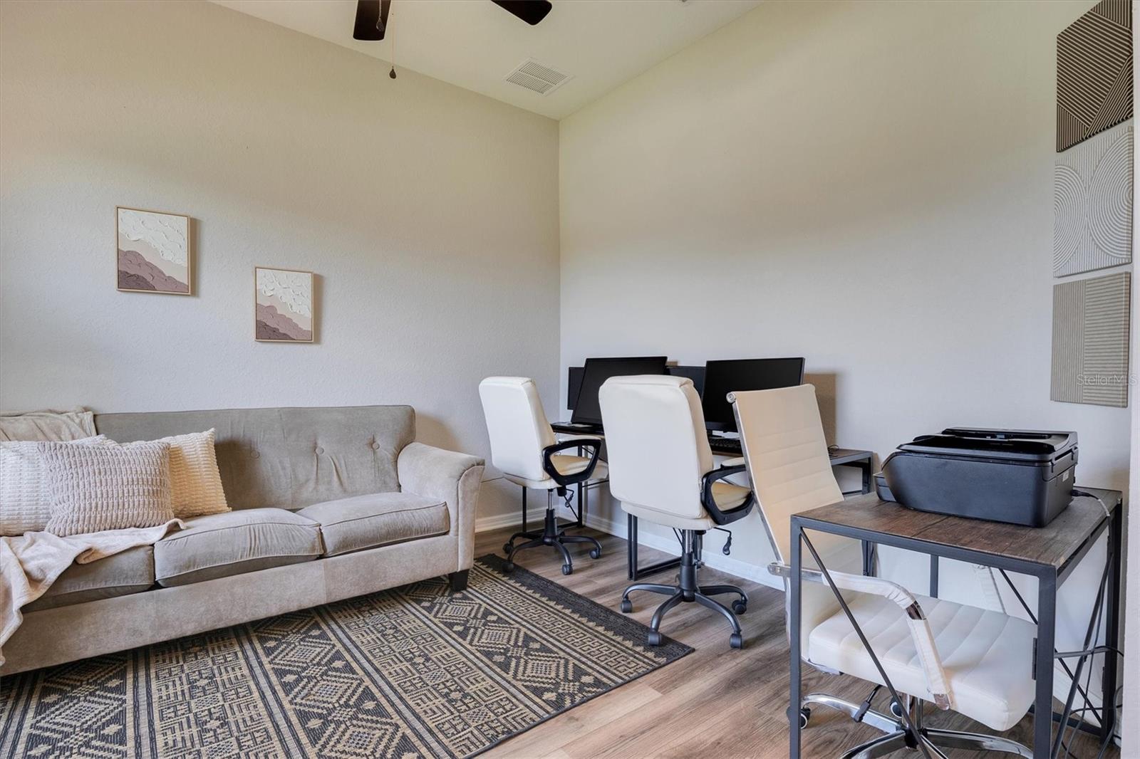 1528 CORDGRASS WAY
