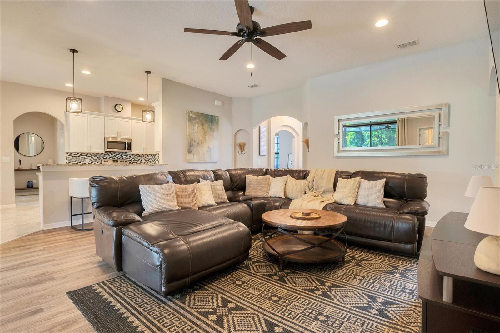 1528 CORDGRASS WAY