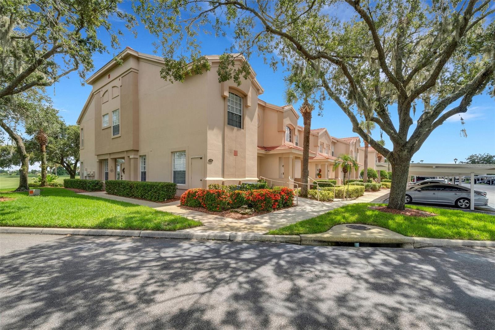 336 ENCLAVE DR #336
