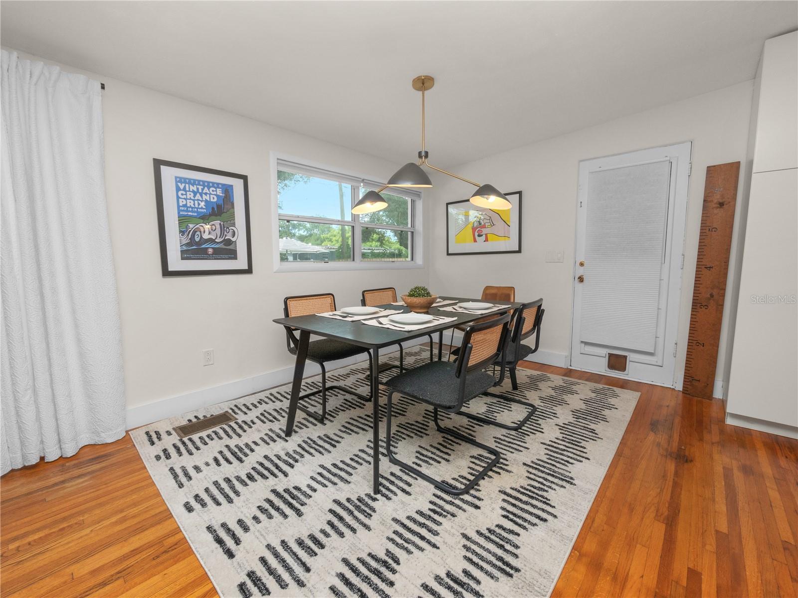 524 LOUISE DR