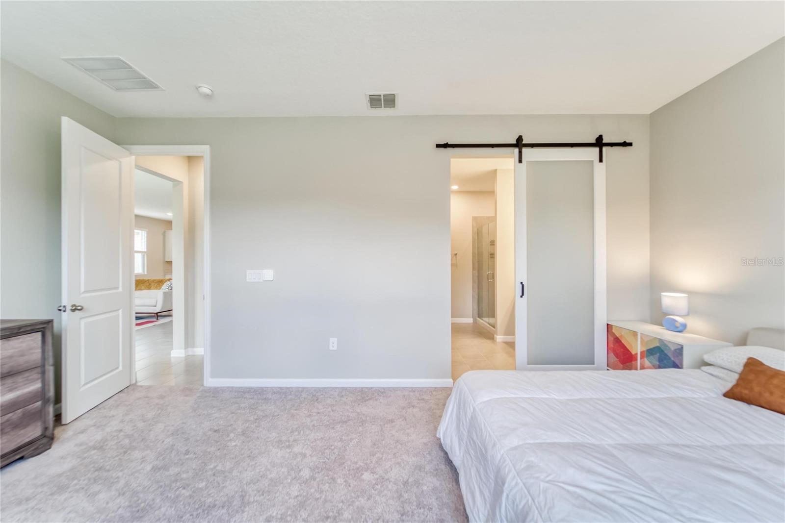 5428 ARLINGTON RIVER DR