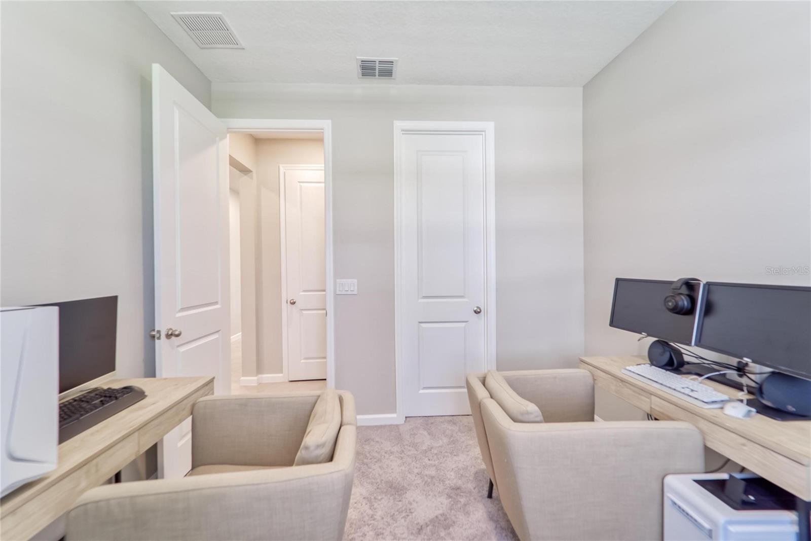 5428 ARLINGTON RIVER DR