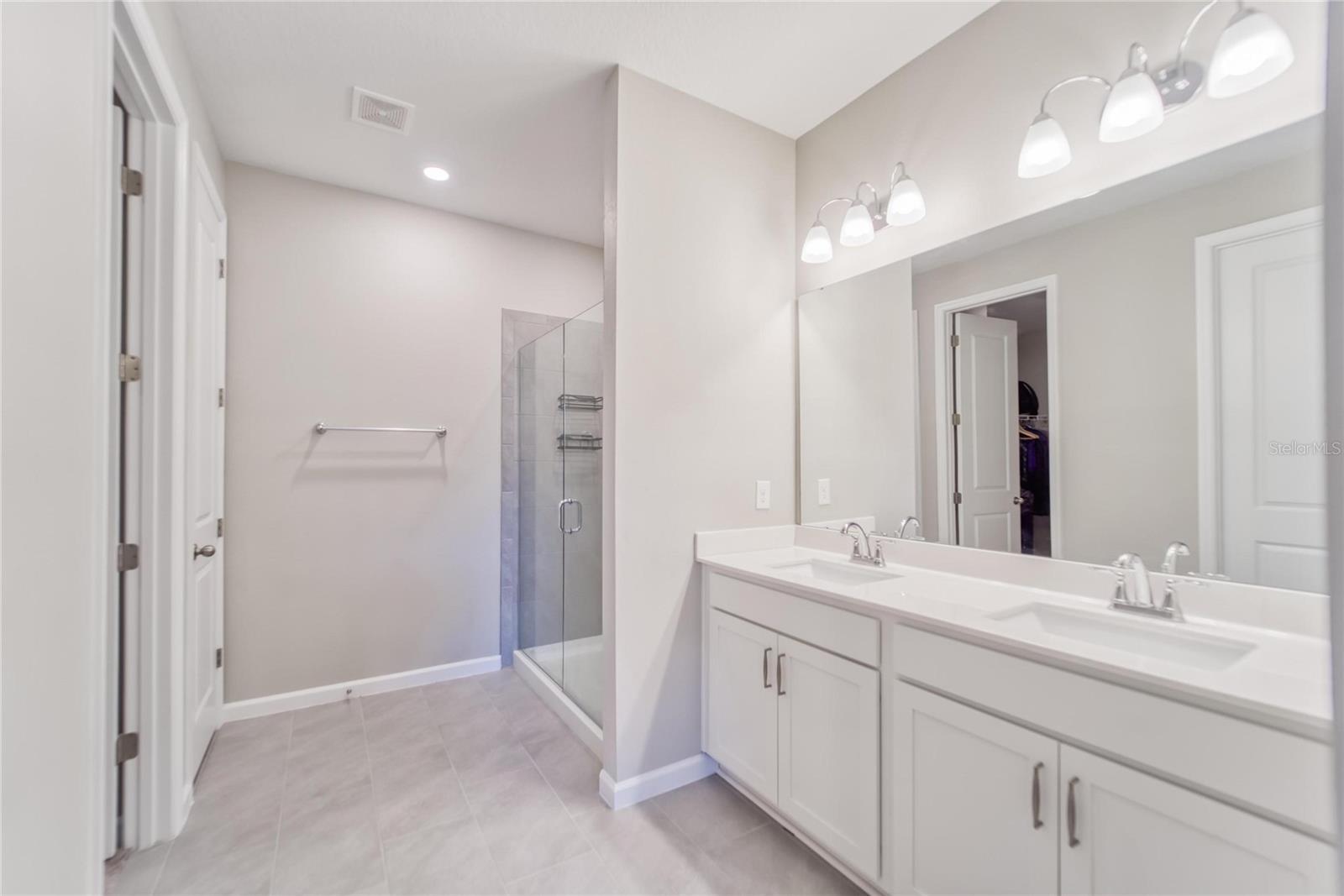 5428 ARLINGTON RIVER DR