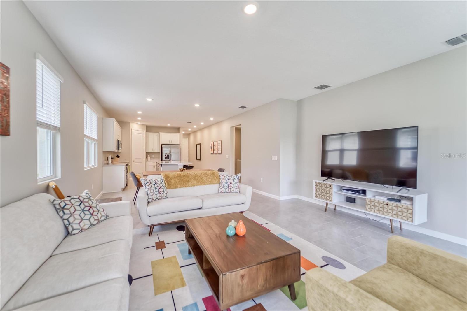 5428 ARLINGTON RIVER DR