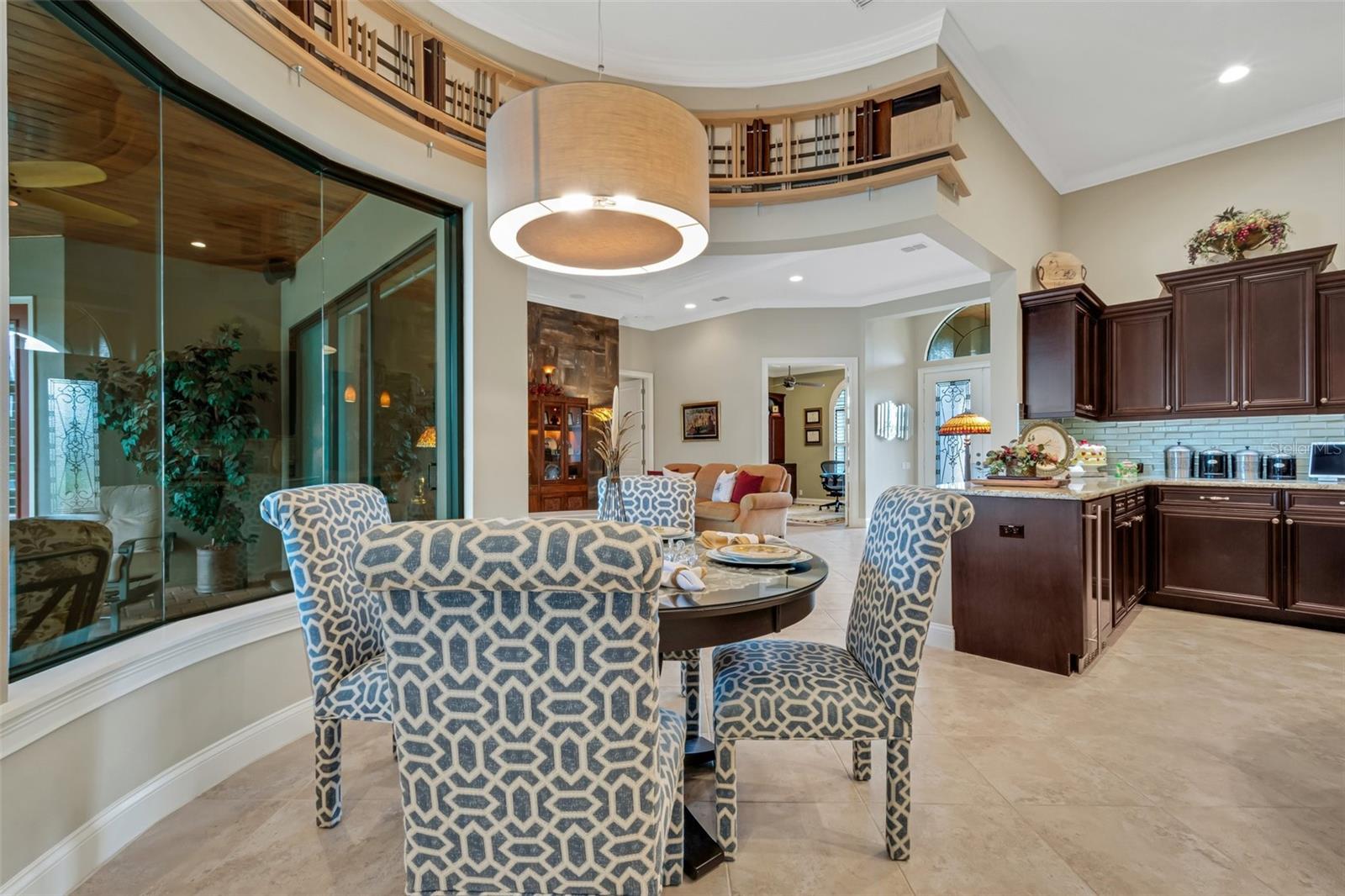 2351 HERITAGE LAKES DR