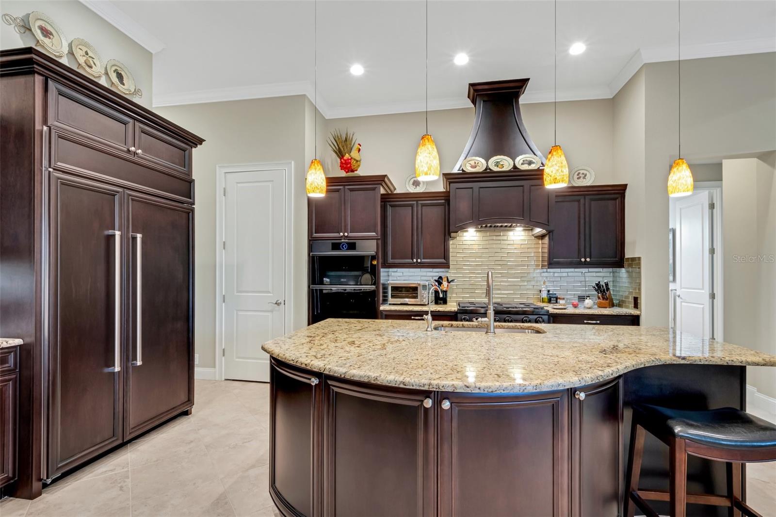 2351 HERITAGE LAKES DR