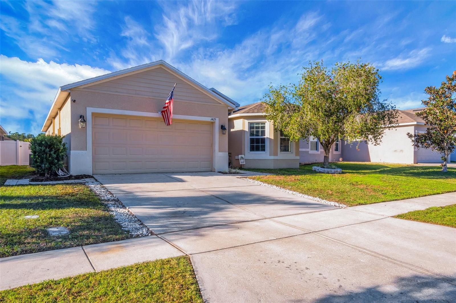 1429 WALLACE MANOR PASS