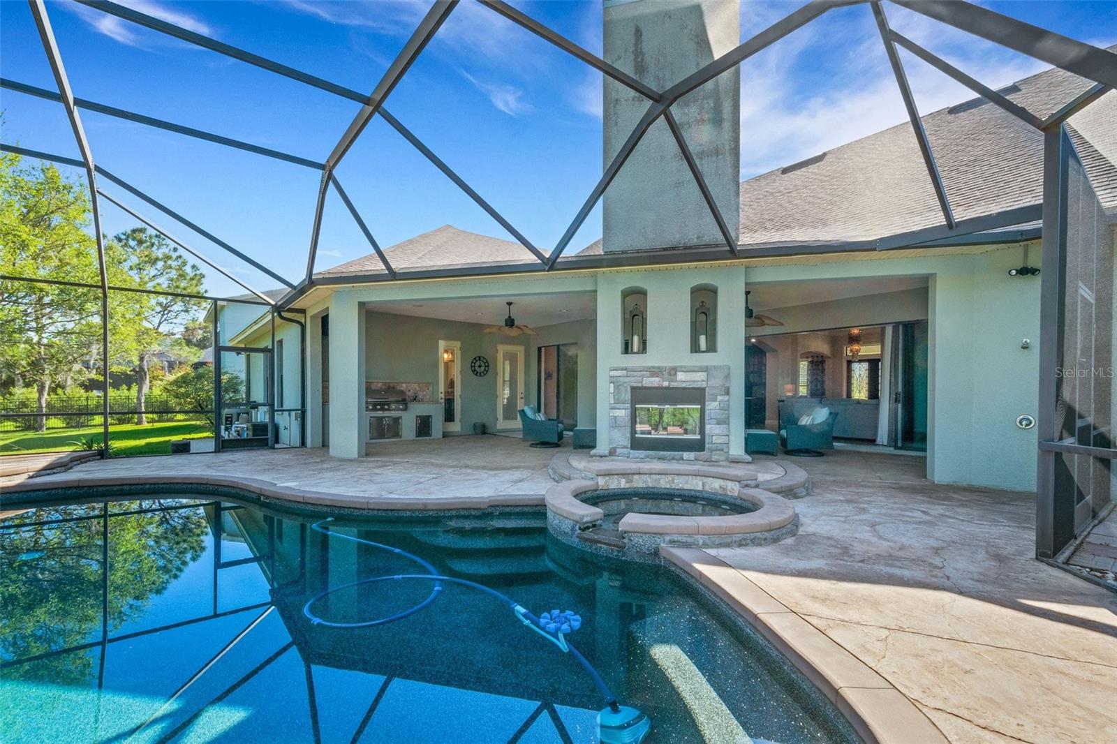 6455 WALKERS GLEN DR