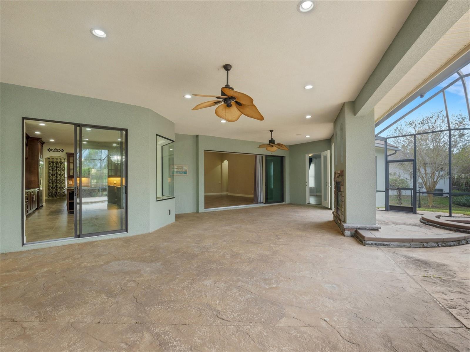 6455 WALKERS GLEN DR