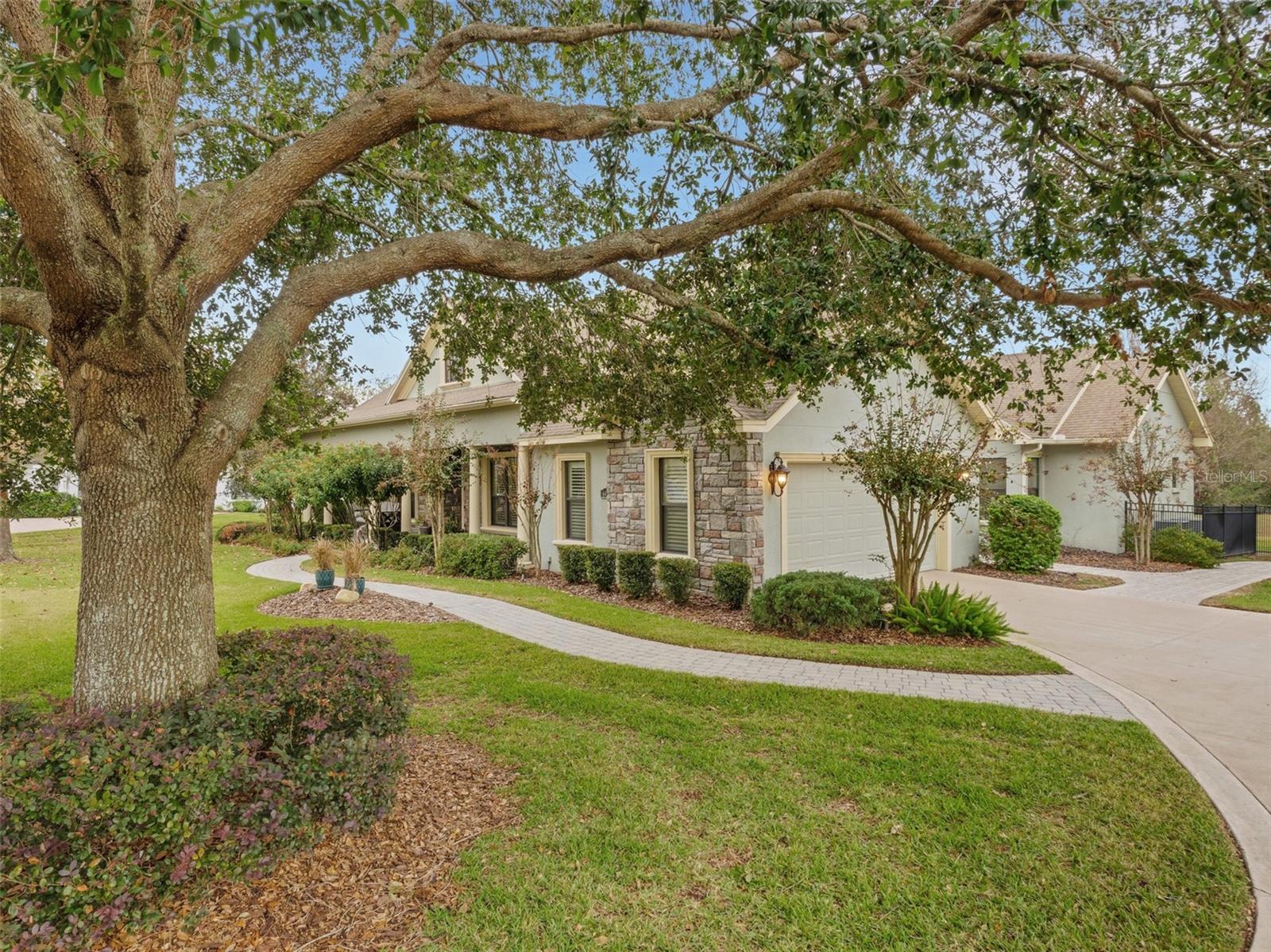 6455 WALKERS GLEN DR