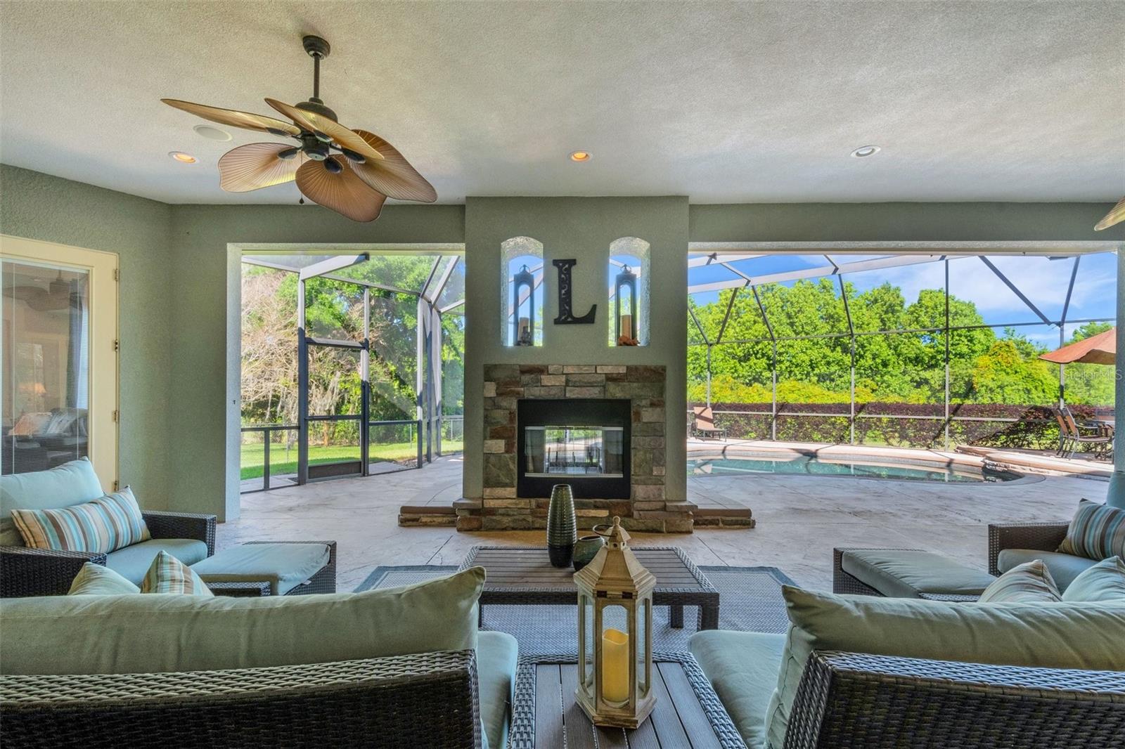 6455 WALKERS GLEN DR