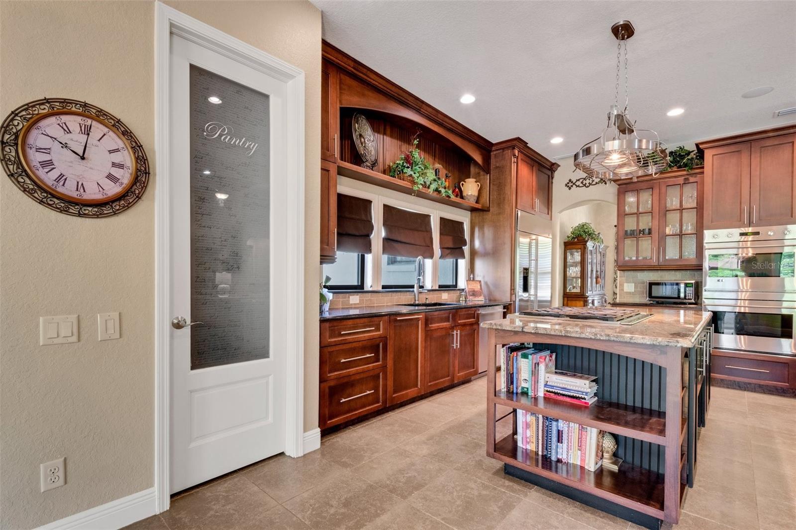 6455 WALKERS GLEN DR