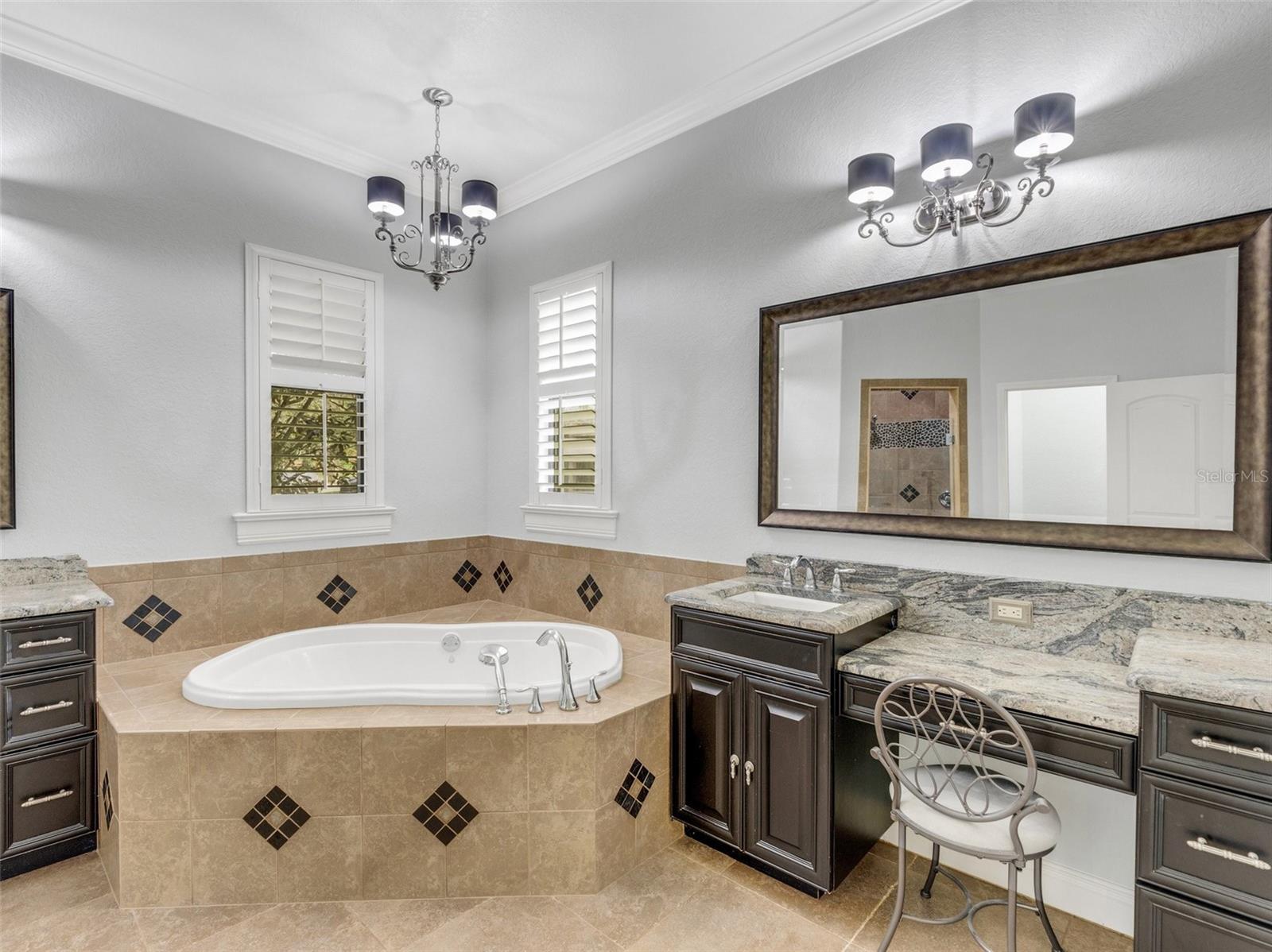 6455 WALKERS GLEN DR