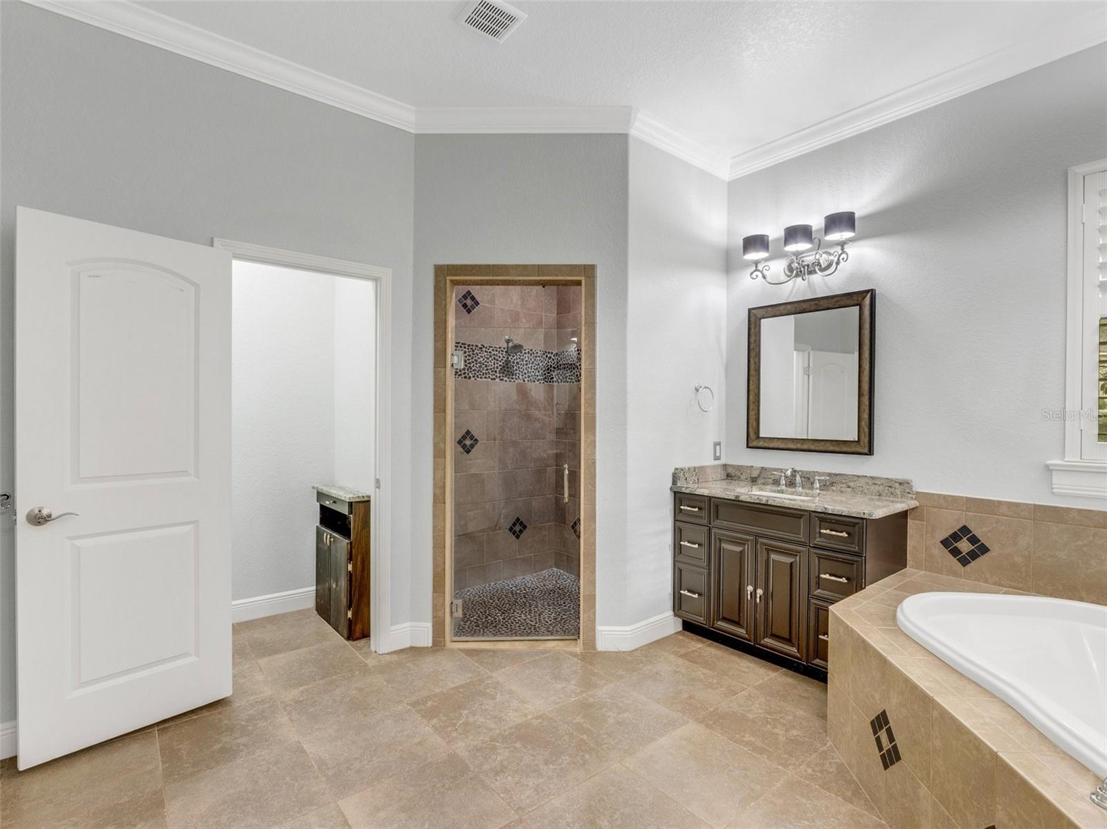 6455 WALKERS GLEN DR