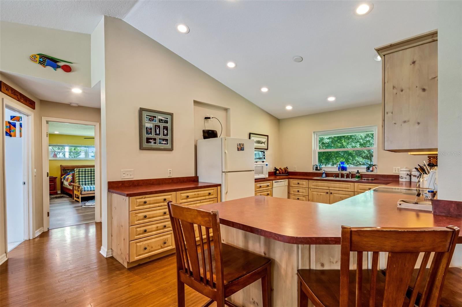 1730 BROKEN ARROW TRL N