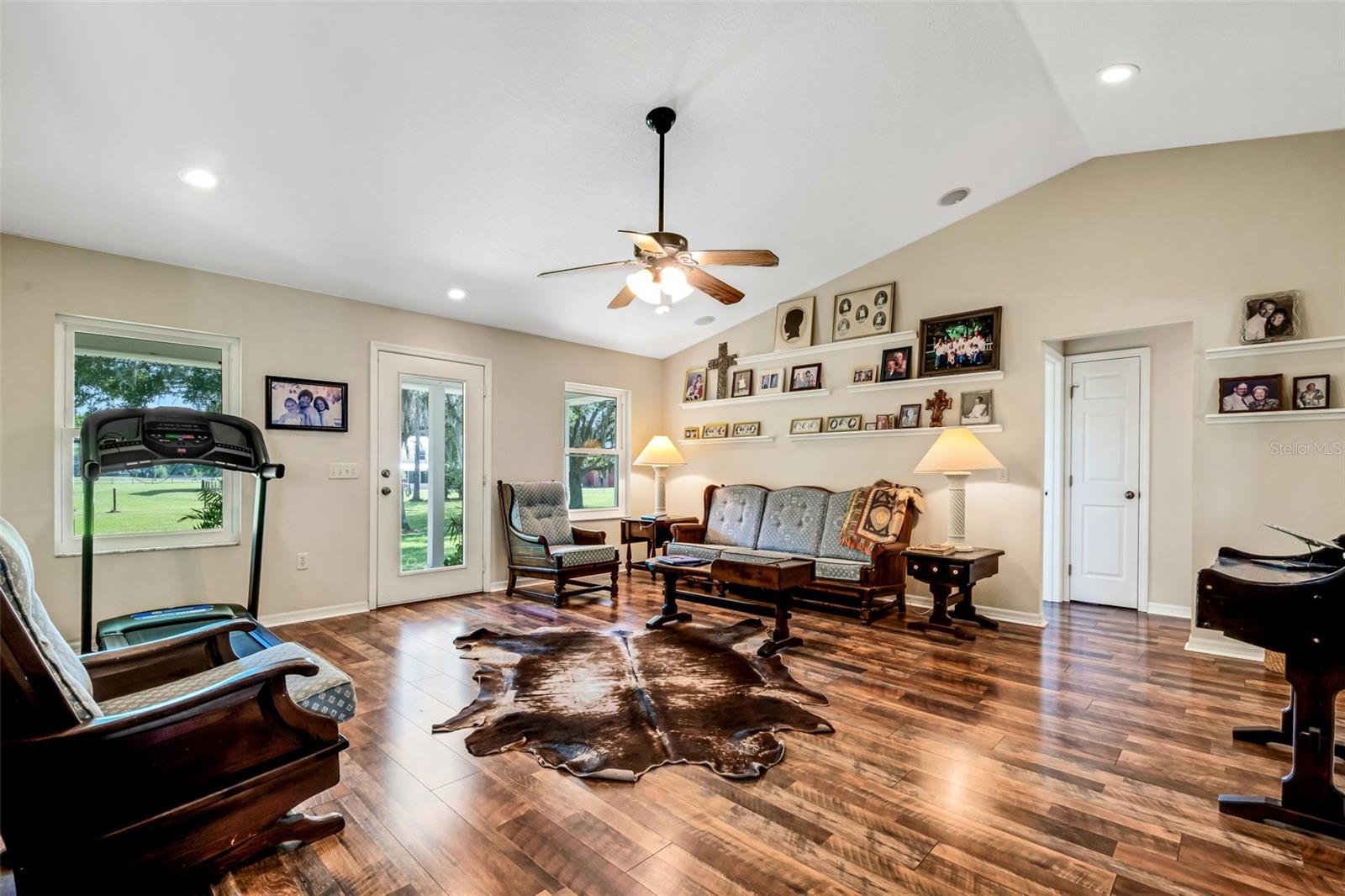 1730 BROKEN ARROW TRL N