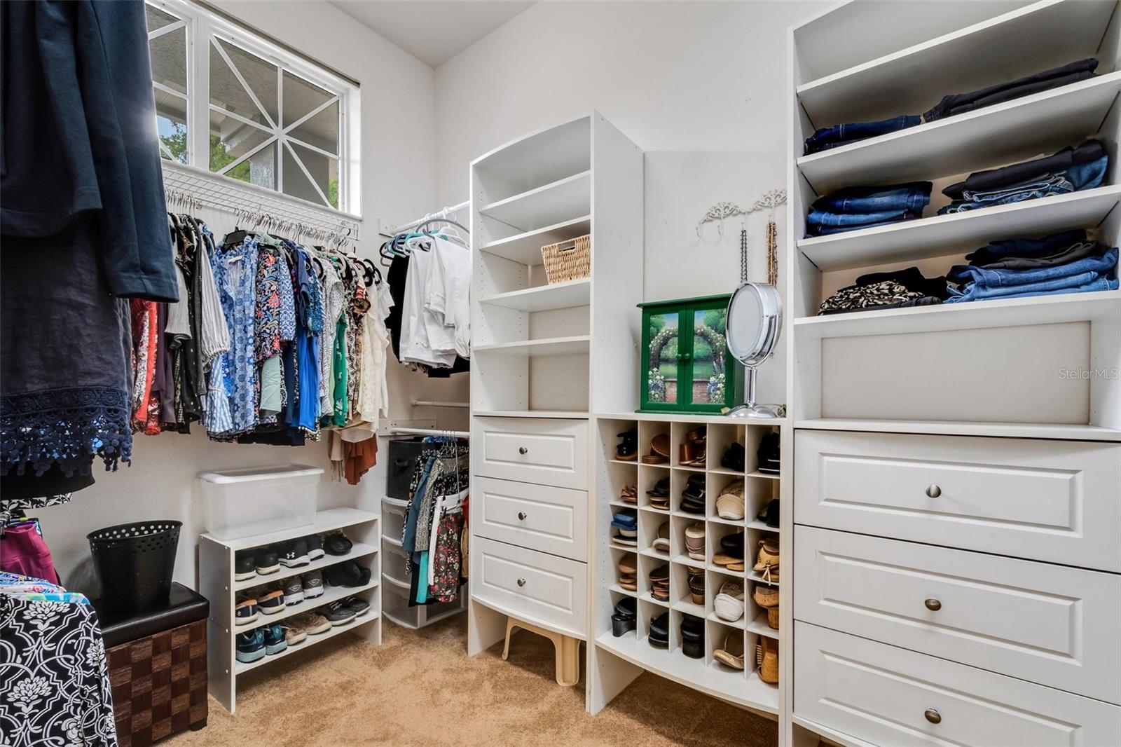 5933 LAKE VICTORIA DR