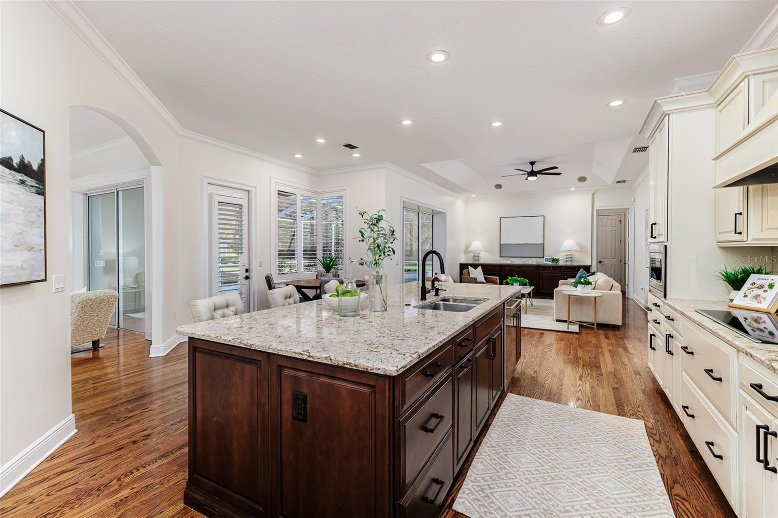 820 WHITESTONE CT