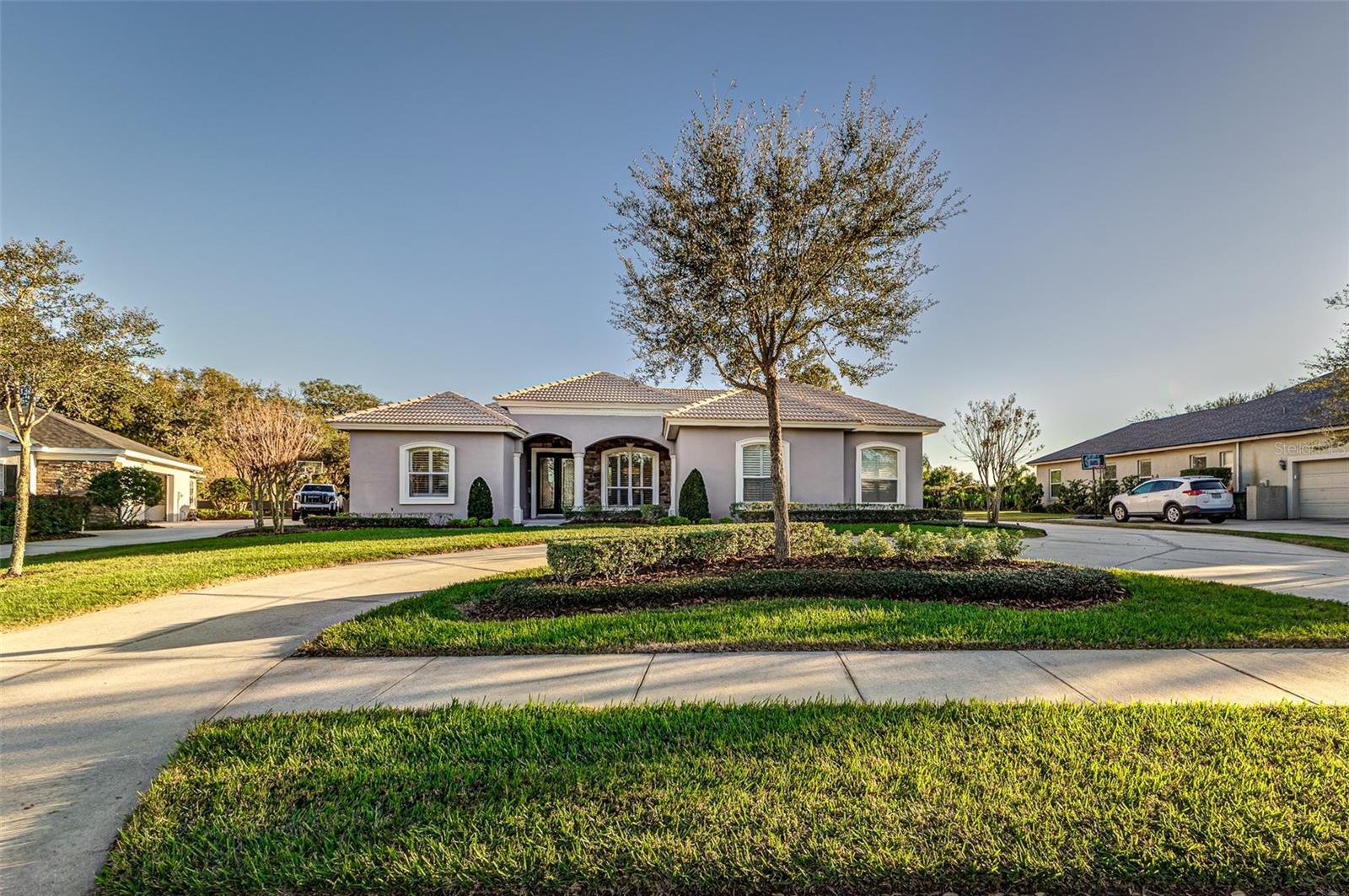 820 WHITESTONE CT