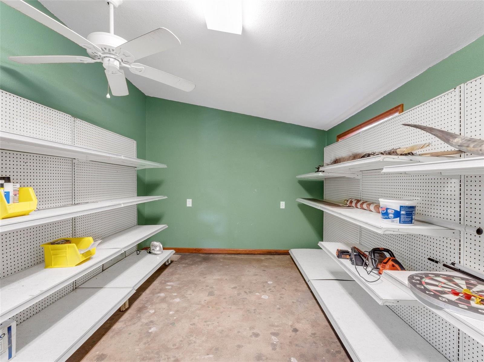 1722 BROKEN ARROW TRL N