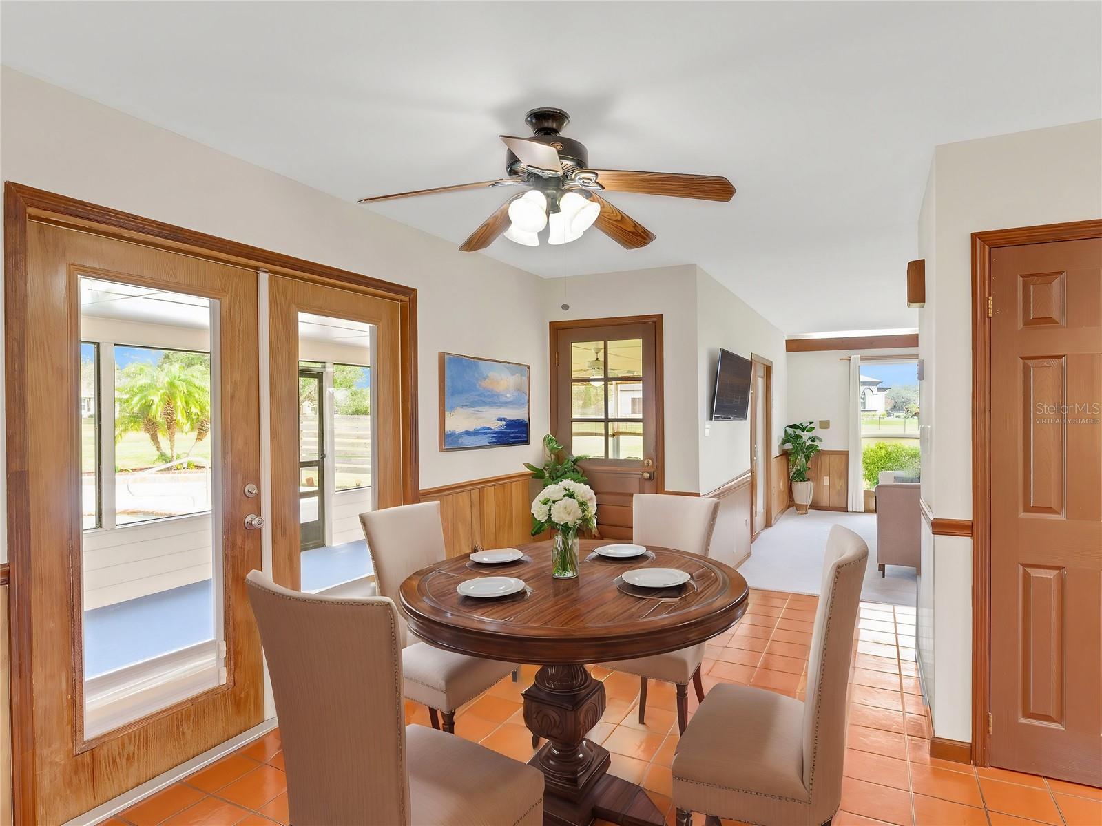 1722 BROKEN ARROW TRL N