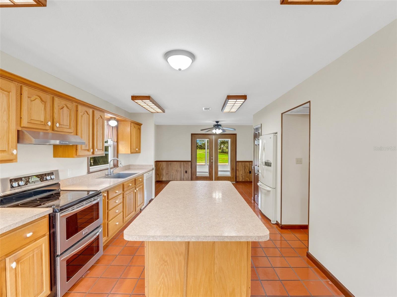 1722 BROKEN ARROW TRL N