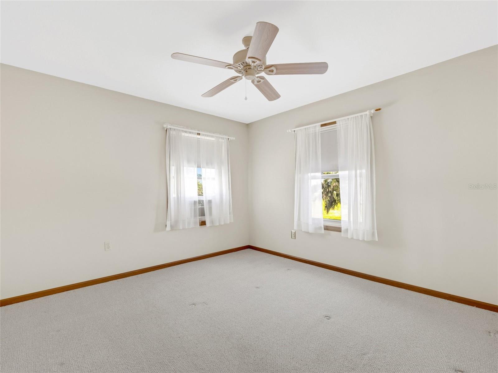 1722 BROKEN ARROW TRL N