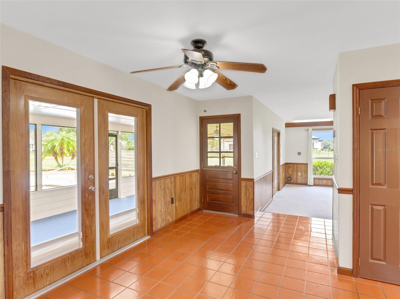 1722 BROKEN ARROW TRL N