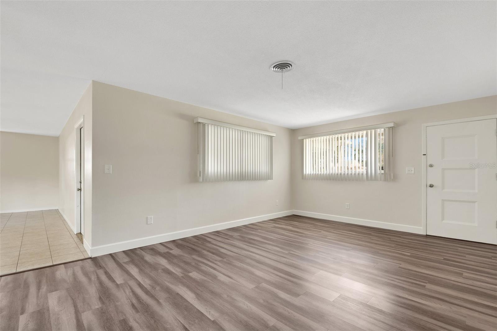 1721 PETERSBURG AVE