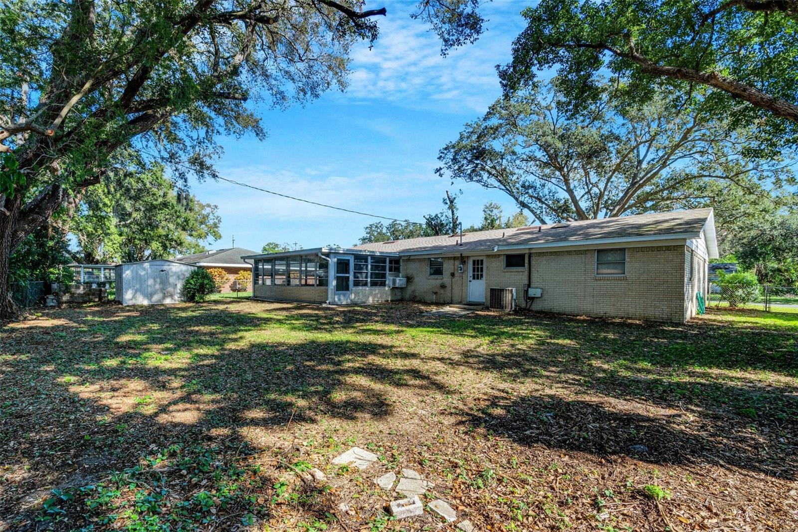 1721 PETERSBURG AVE