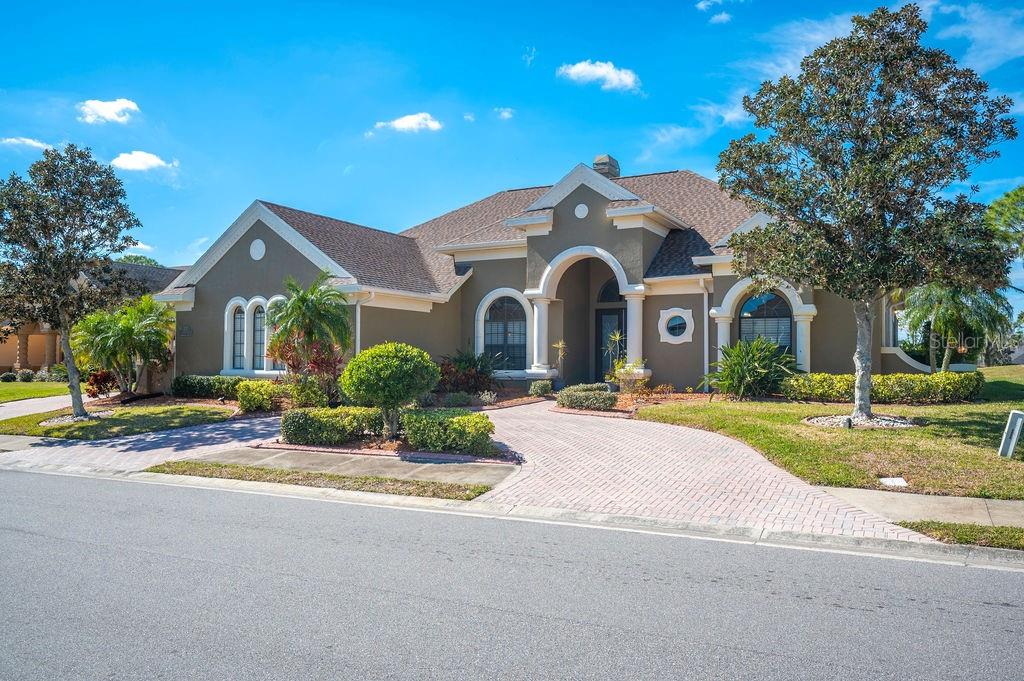 1217 VISTA HILLS DR