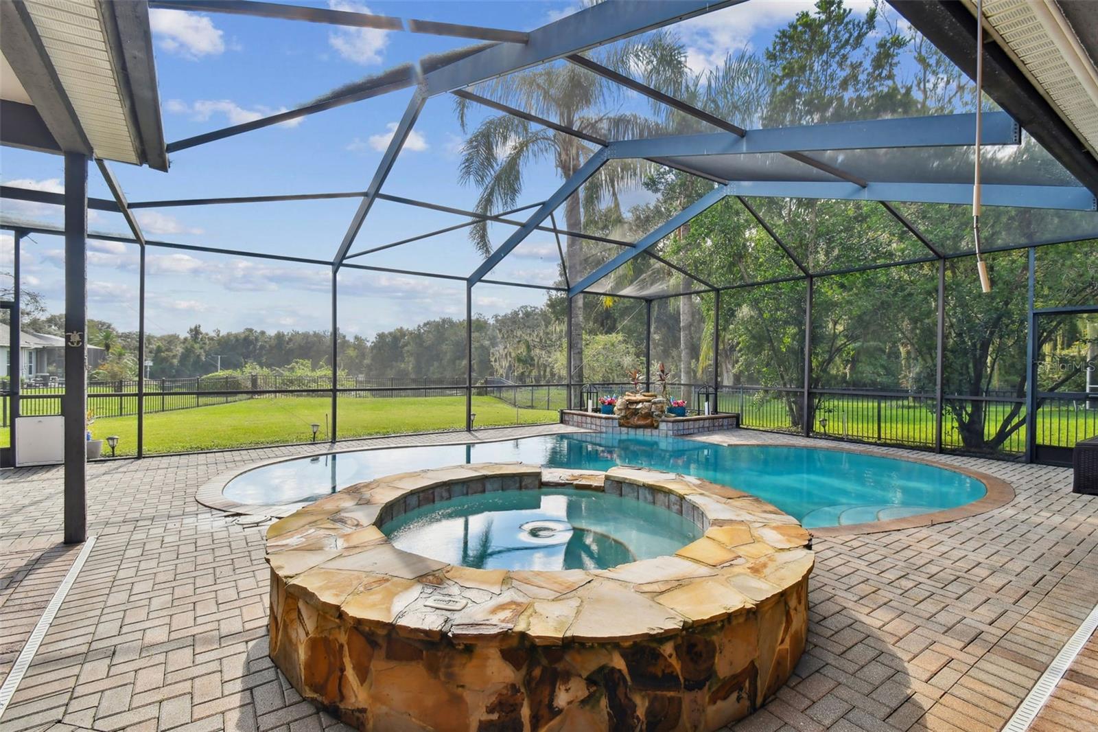 335 OSPREY LANDING WAY