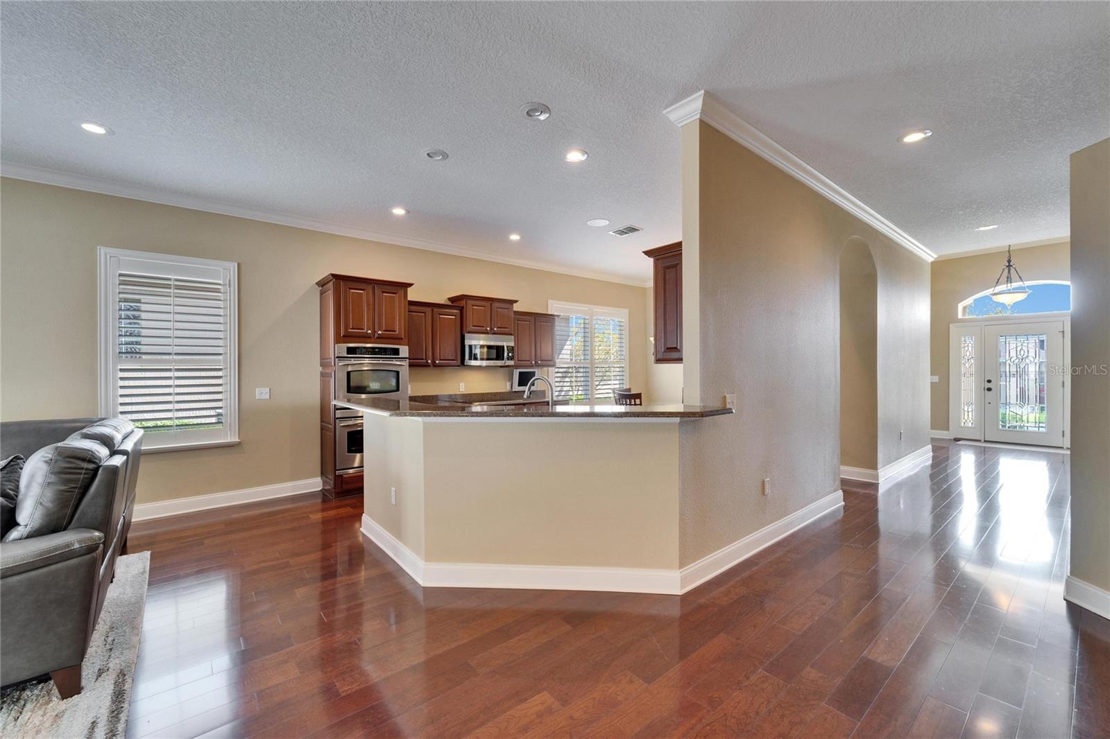 6907 EAGLE RIDGE BLVD