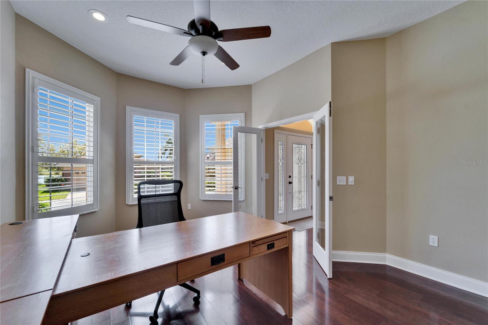 6907 EAGLE RIDGE BLVD