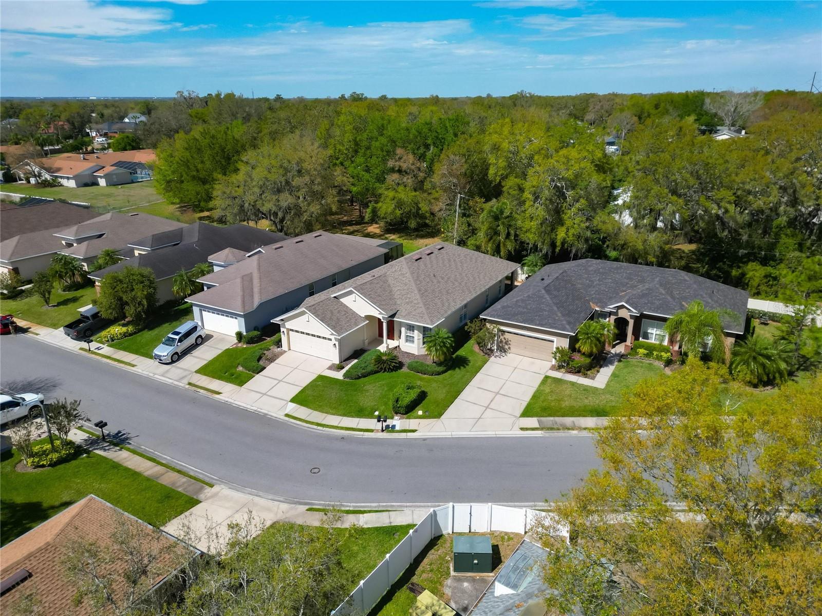 6907 EAGLE RIDGE BLVD