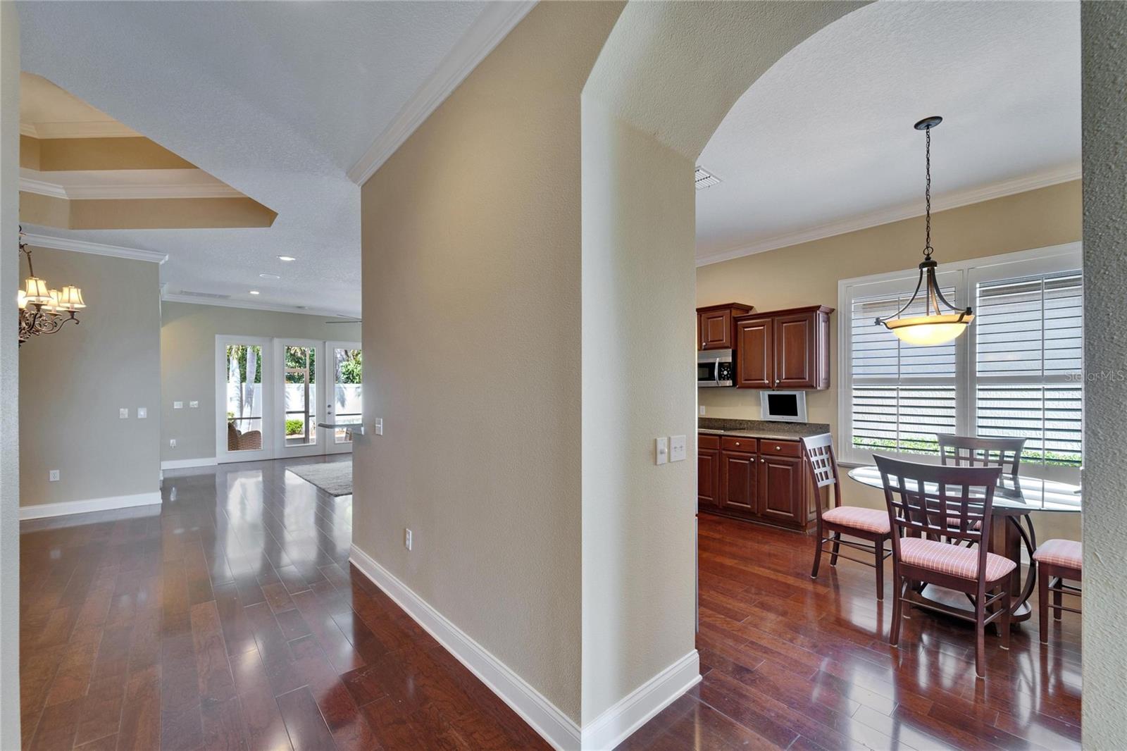 6907 EAGLE RIDGE BLVD