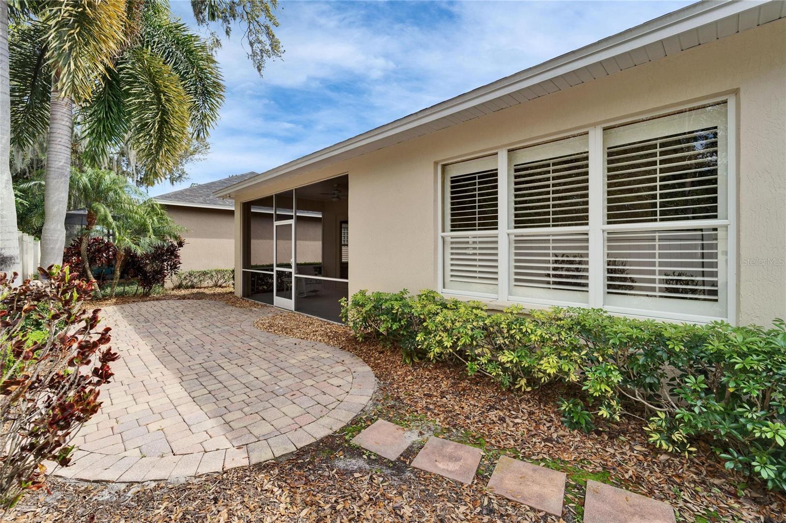 6907 EAGLE RIDGE BLVD